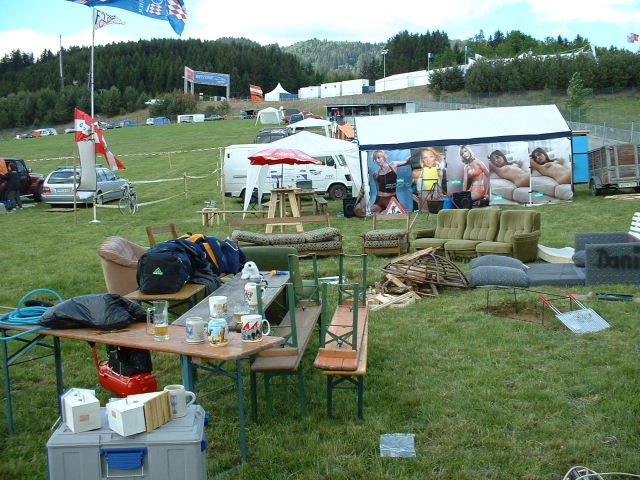 ZELTW2003_0515_160004AA