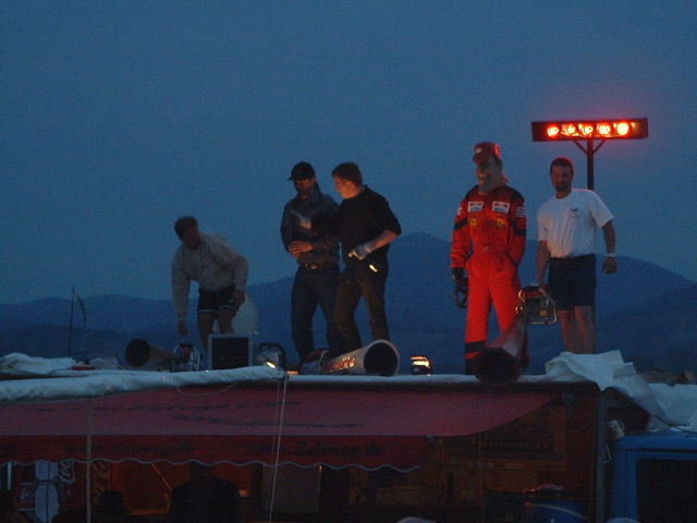 ZELTW2003_0517_203635AA
