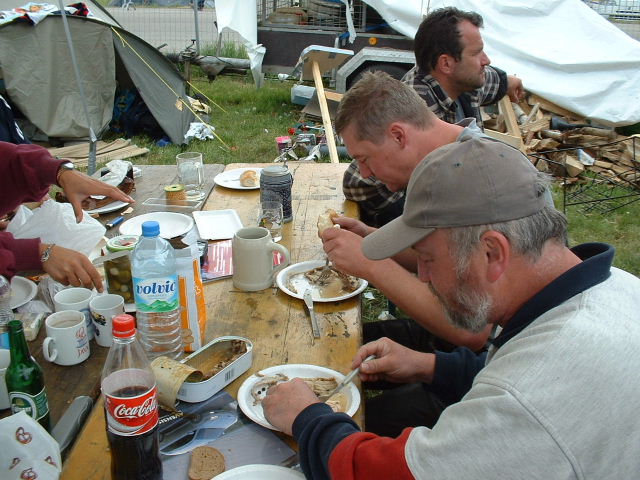 ZELTW2003_0518_112933AA