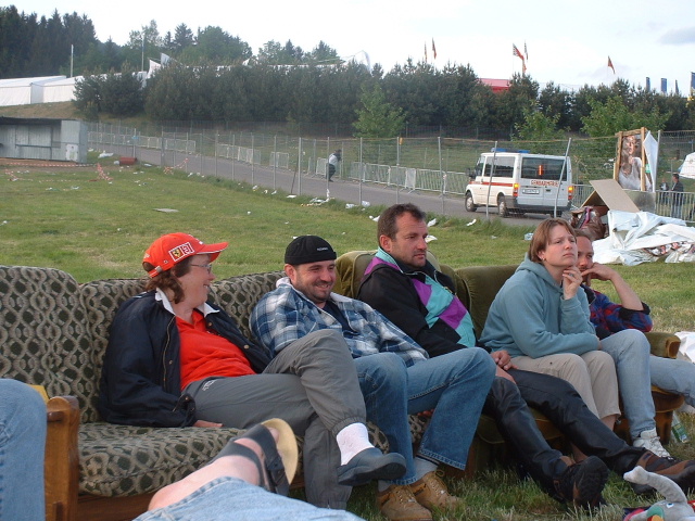 ZELTW2003_0518_200031AA